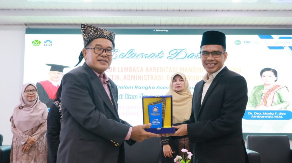 “Menuju Akreditasi Unggul, Prodi Ilmu Perpustakaan dan Informasi Islam Jalani Asesmen Lapangan LAMSPAK”